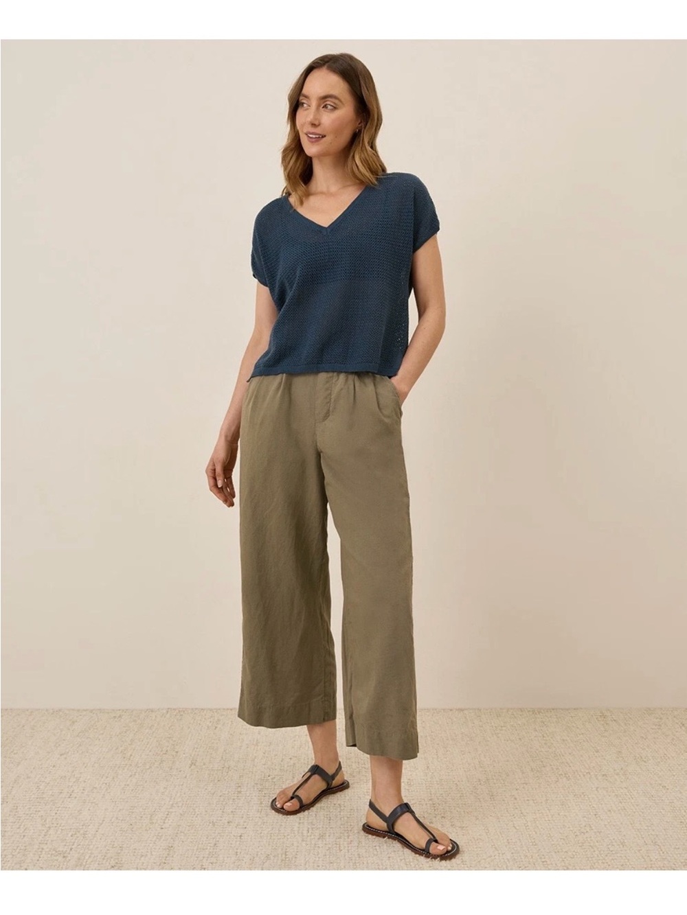 Pact Wide-Leg Cropped Pants in Olive